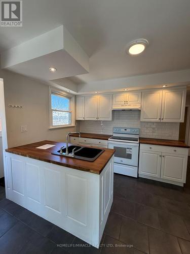 11 Garnet Street, St. Catharines, ON - Indoor Photo Showing Kitchen With Double Sink