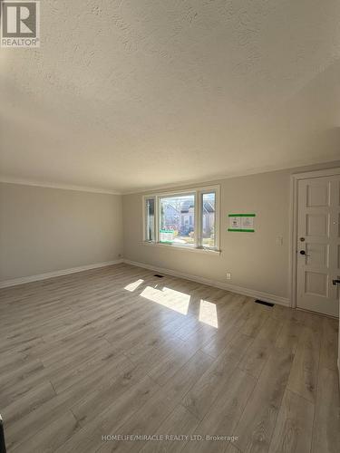 11 Garnet Street, St. Catharines, ON - Indoor Photo Showing Other Room