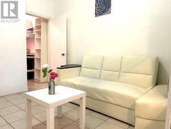 LOVELY - 50 BELLEVUE AVENUE  Toronto, ON M5T 2N4