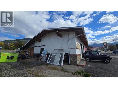 1520 Canyon Street, Creston, BC 