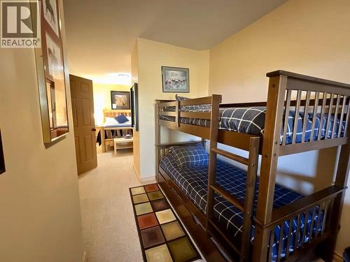 1000 North Star Drive Unit# 19, Kimberley, BC - Indoor Photo Showing Bedroom