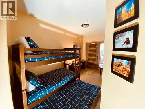 1000 North Star Drive Unit# 19, Kimberley, BC - Indoor Photo Showing Bedroom