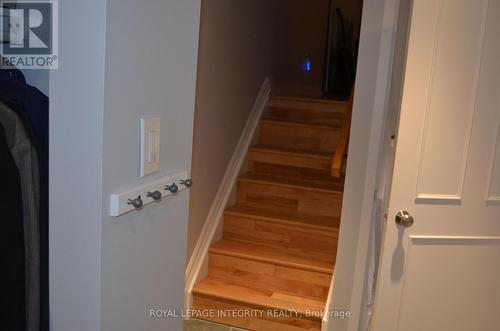 104 Esterlawn Private, Ottawa, ON - Indoor Photo Showing Other Room