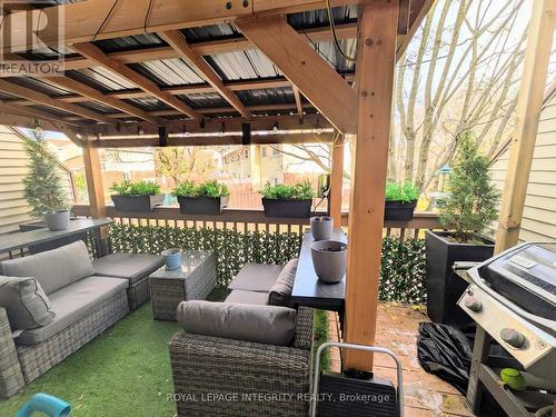 104 Esterlawn Private, Ottawa, ON -  With Deck Patio Veranda With Exterior