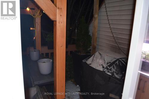 104 Esterlawn Private, Ottawa, ON -  With Exterior