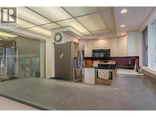 2071 Massie Road, Christina Lake, BC - Indoor Photo Showing Kitchen