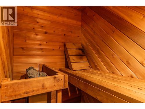 2071 Massie Road, Christina Lake, BC - Indoor Photo Showing Other Room