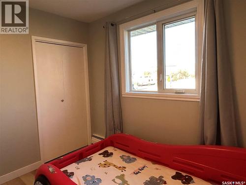 645 Isabelle Street, Estevan, SK - Indoor Photo Showing Other Room