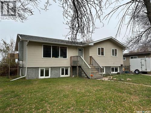 645 Isabelle Street, Estevan, SK - Outdoor