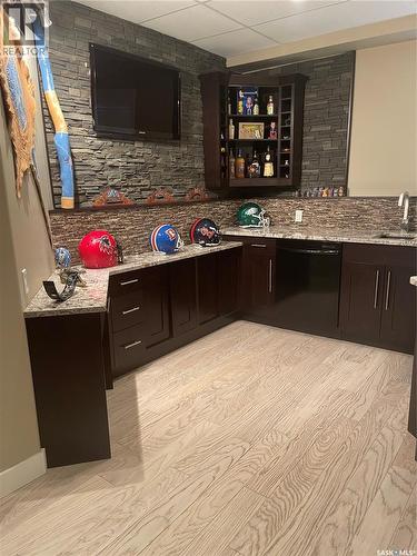 916 3Rd Street Se, Weyburn, SK - Indoor