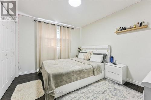 107 Deschene Avenue, Hamilton, ON - Indoor Photo Showing Bedroom
