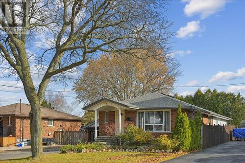 107 Deschene Avenue, Hamilton, ON - Outdoor