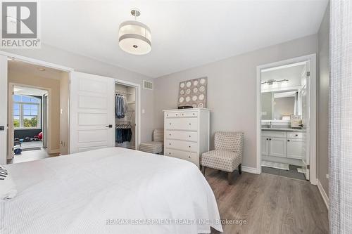 80 - 22 Spring Creek Drive, Hamilton, ON - Indoor Photo Showing Bedroom