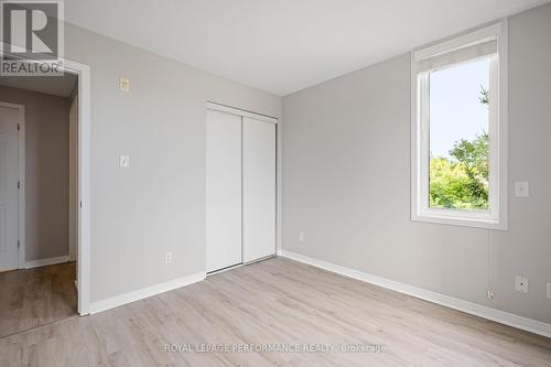 6 - 190 Rustic Hills Crescent, Ottawa, ON - Indoor Photo Showing Other Room