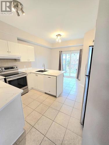 6 - 190 Rustic Hills Crescent, Ottawa, ON - Indoor Photo Showing Kitchen
