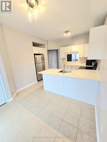 6 - 190 Rustic Hills Crescent, Ottawa, ON - Indoor Photo Showing Kitchen
