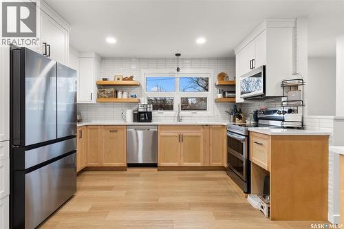 97 Darke Crescent, Regina, SK - Indoor Photo Showing Kitchen