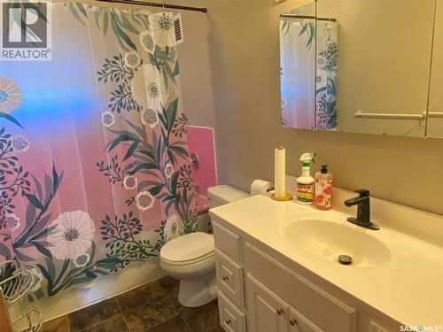 1016 Carlton Drive, Esterhazy, SK - Indoor Photo Showing Bathroom