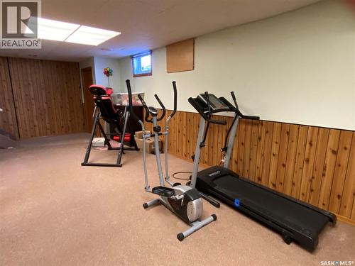 1016 Carlton Drive, Esterhazy, SK - Indoor Photo Showing Gym Room