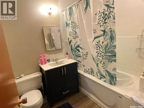 1016 Carlton Drive, Esterhazy, SK - Indoor Photo Showing Bathroom