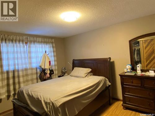 1016 Carlton Drive, Esterhazy, SK - Indoor Photo Showing Bedroom