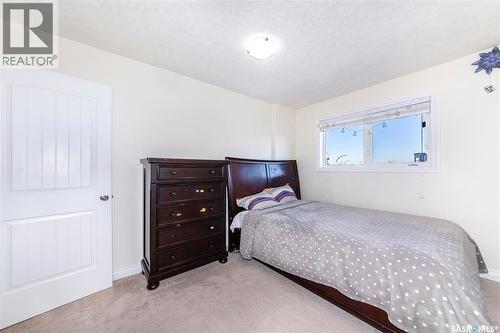 28 118 Hampton Circle, Saskatoon, SK - Indoor Photo Showing Bedroom