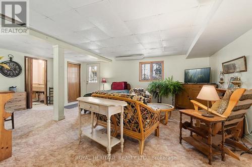 286 Holden Road, Magnetawan, ON - Indoor