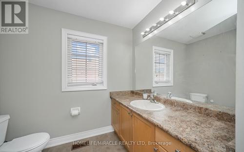 2 Roycrest Street, Brampton, ON - Indoor Photo Showing Bathroom