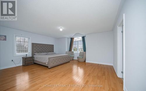 2 Roycrest Street, Brampton, ON - Indoor Photo Showing Bedroom