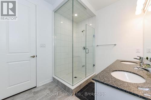 1217 Ferguson Drive, Milton, ON - Indoor Photo Showing Bathroom