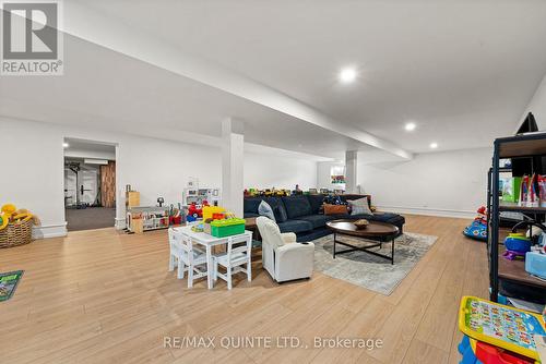 Recreation room with view to gym - 88 Bridge Street, Prince Edward County (Picton Ward), ON - Indoor