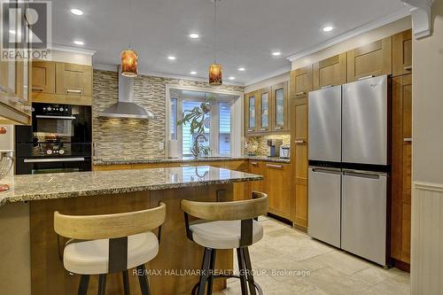1865 Elmridge Drive, Ottawa, ON - Indoor Photo Showing Kitchen With Upgraded Kitchen