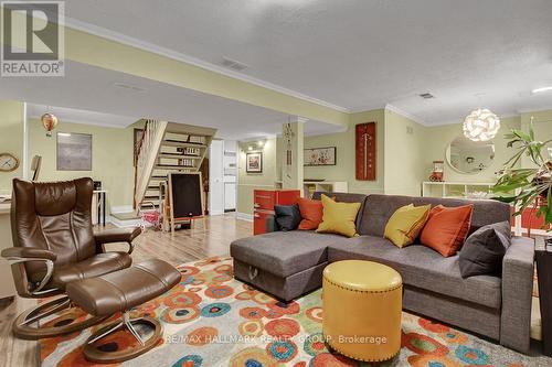 1865 Elmridge Drive, Ottawa, ON - Indoor Photo Showing Living Room