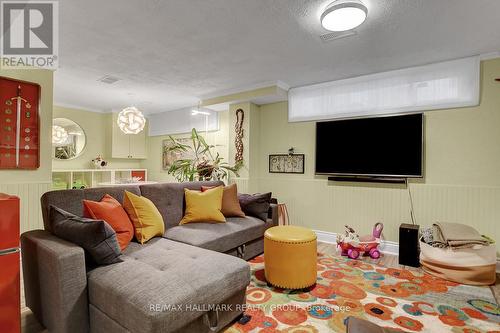 1865 Elmridge Drive, Ottawa, ON - Indoor Photo Showing Living Room