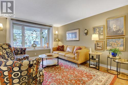 1865 Elmridge Drive, Ottawa, ON - Indoor Photo Showing Living Room