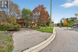 One Block from Kempenfelt Bay / North Shore Trail - 