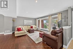 Livingroom with view to the west. - 