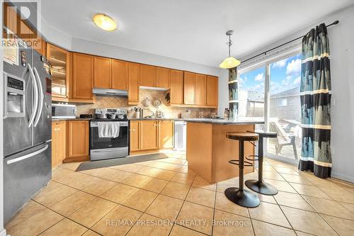342 Panhellenic Drive, Mississauga, ON - Indoor Photo Showing Kitchen