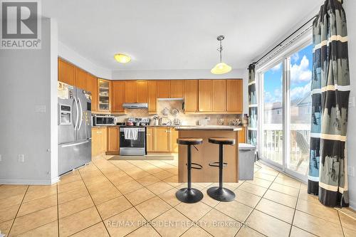 342 Panhellenic Drive, Mississauga, ON - Indoor Photo Showing Kitchen