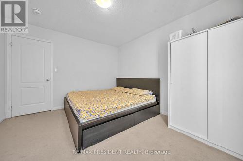 342 Panhellenic Drive, Mississauga, ON - Indoor Photo Showing Bedroom