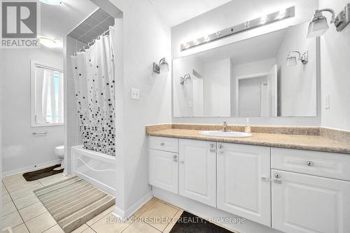 342 Panhellenic Drive, Mississauga, ON - Indoor Photo Showing Bathroom