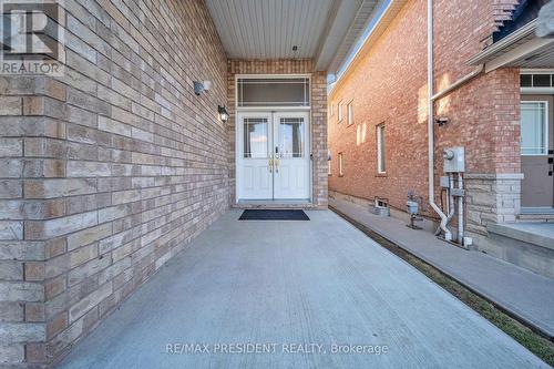 342 Panhellenic Drive, Mississauga, ON - Outdoor With Exterior