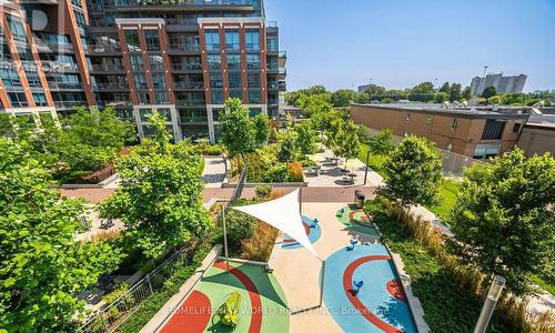 415 - 31 Tippett Road, Toronto, ON - Outdoor