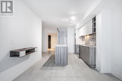 415 - 31 Tippett Road, Toronto, ON - Indoor Photo Showing Other Room