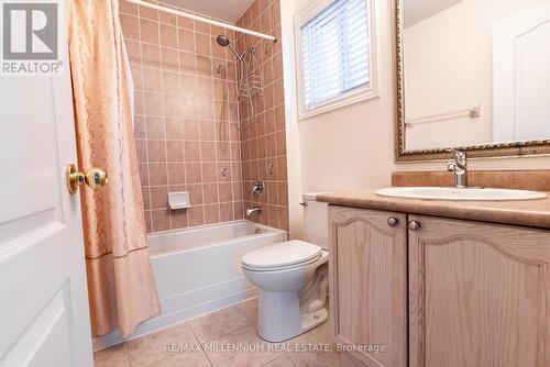 25 Bevan Crescent, Ajax, ON - Indoor Photo Showing Bathroom