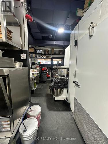 2712 Keele Street, Toronto, ON 