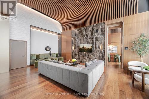 1901 - 3240 William Coltson Avenue, Oakville, ON - Indoor Photo Showing Living Room