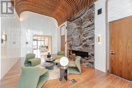 1901 - 3240 William Coltson Avenue, Oakville, ON - Indoor Photo Showing Dining Room