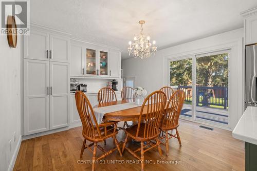2425 Preston Road, Cavan Monaghan (Cavan-Monaghan), ON - Indoor Photo Showing Dining Room
