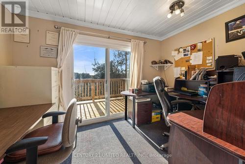 2425 Preston Road, Cavan Monaghan (Cavan-Monaghan), ON - Indoor Photo Showing Other Room